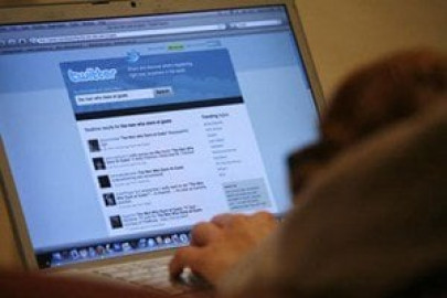 turkey seeks to tighten grip on twitter after protests