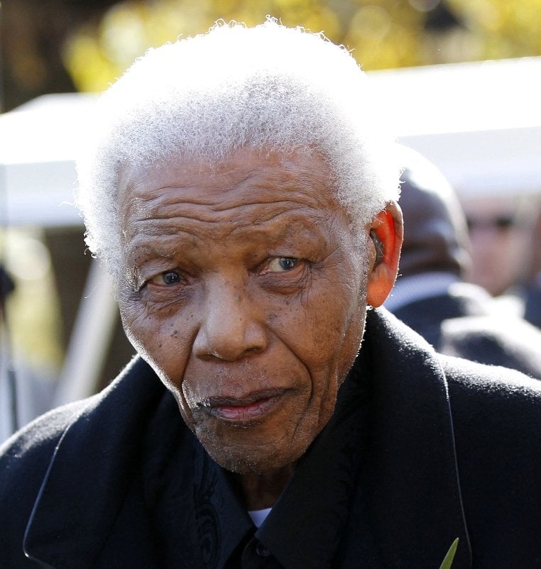 south africans prepared on thursday to say farewell to ailing anti apartheid leader photo afp