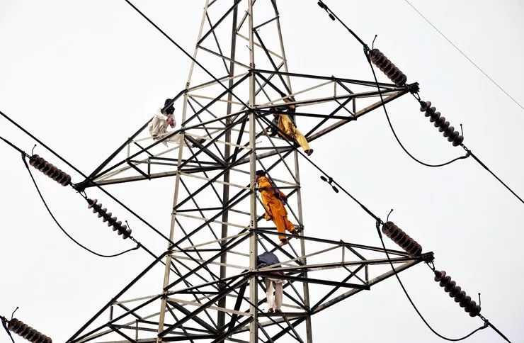 orders distribution companies to stop power theft action against guilty officials photo ppi file orders distribution companies to stop power theft action against guilty officials photo ppi file
