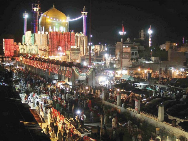 devotees seen at hazrat lal shahbaz qalandar s shrine in sehwan sharif photo online