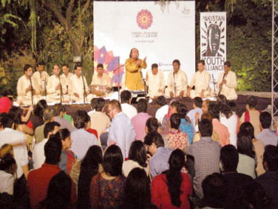 like father like son imran leaves audience in a spell