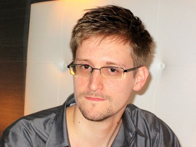 asylum request ecuador to consult un on snowden
