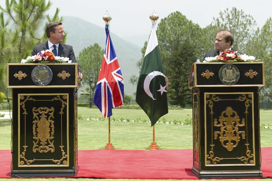 british prime minister david cameron l stands with prime minister nawaz sharif during a press conference at the prime minister 039 s house in islamabad on june 30 2013 photo afp