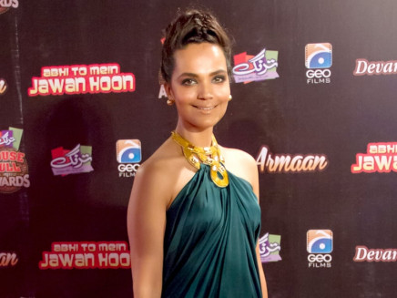 aamina sheikh at geo tarang awards