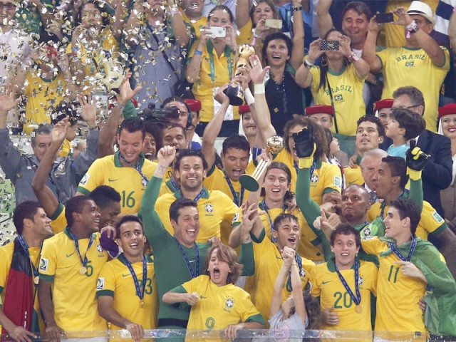 the maracana crowd taunted spain and chanted the giant is back as brazil overpowered vicente del bosque s team photo reuters the maracana crowd taunted spain and chanted the giant is back as brazil overpowered vicente del bosque s team photo reuters