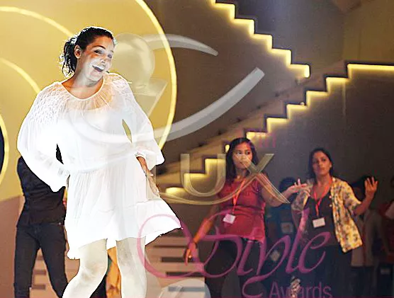 meera practising for the lux style awards 2013 photo facebook com luxstyleawards meera practising for the lux style awards 2013 photo facebook com luxstyleawards