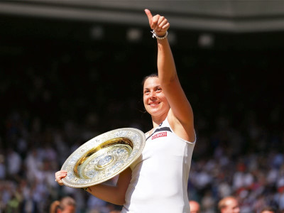 bartoli clinches first wimbledon title