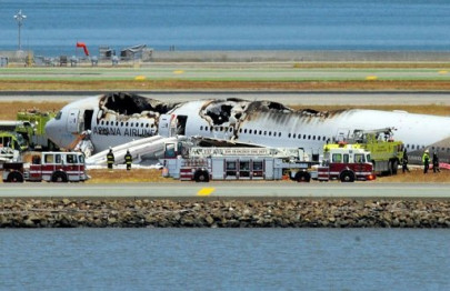 plane crash at san francisco airport leaves two dead 130 injured