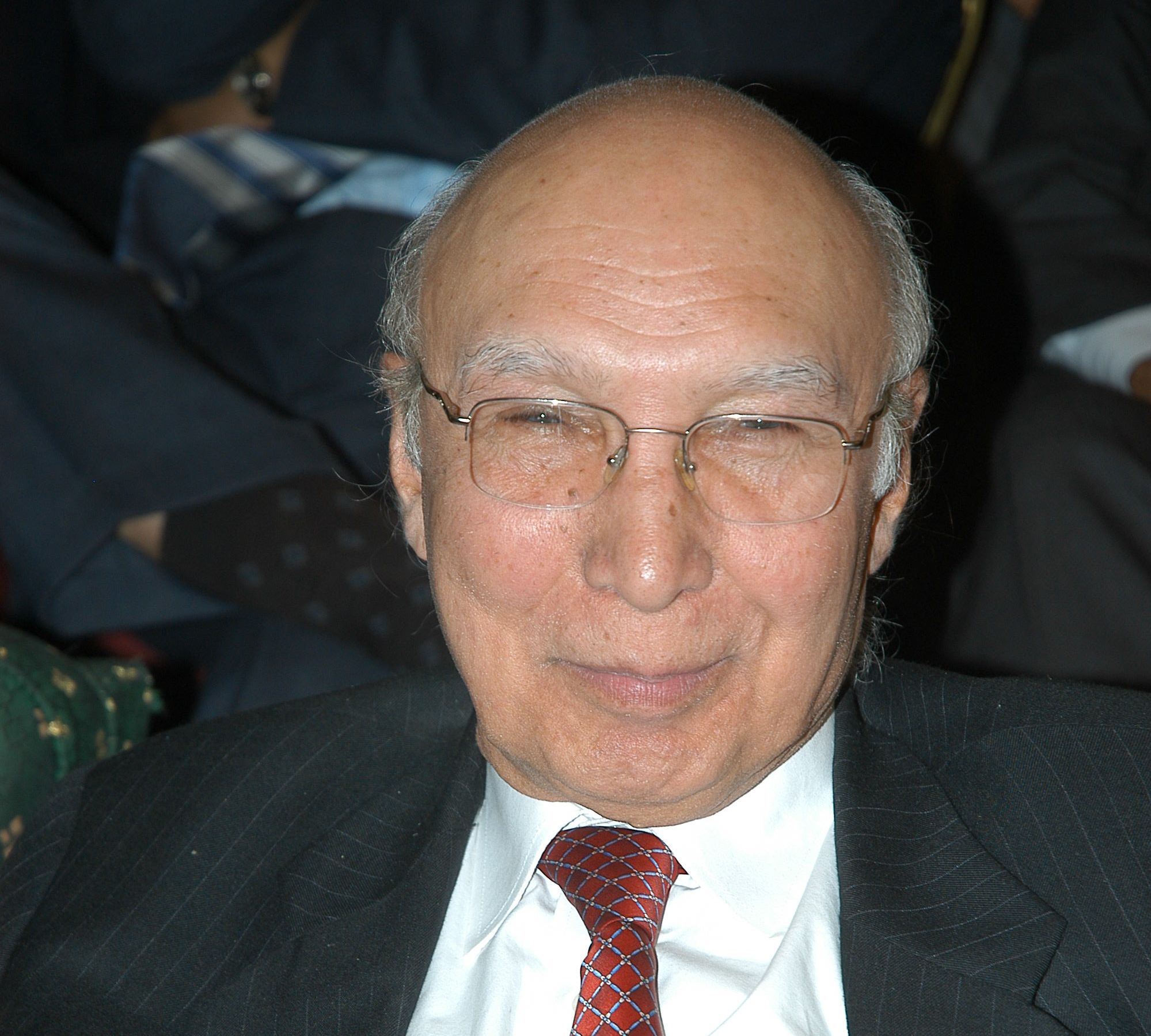 pml n leader sartaj aziz photo express