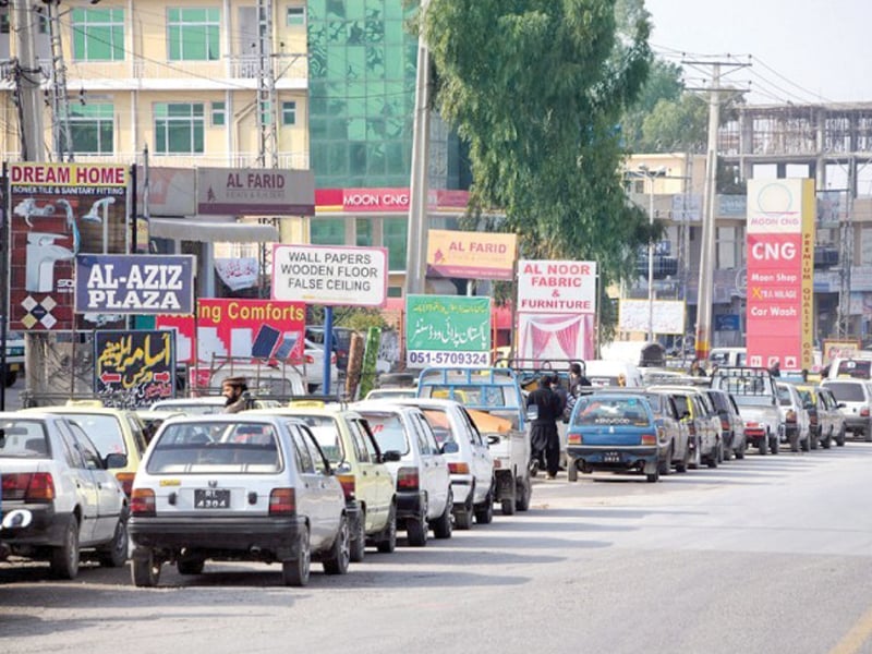 pakistan is the third largest consumer of cng there are about 3 7 million cng equipped vehicles in pakistan currently up from 0 1 million in 2000 photo file