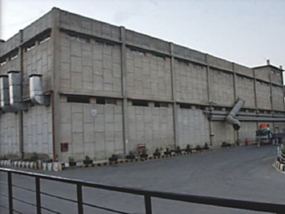 lack of investment in it impedes textile sector s growth