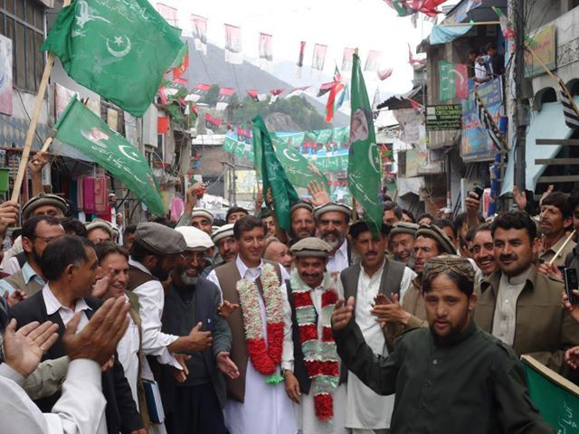 shahzada iftikharuddin celebrating his victory photo facebook shahzada iftikharuddin celebrating his victory photo facebook