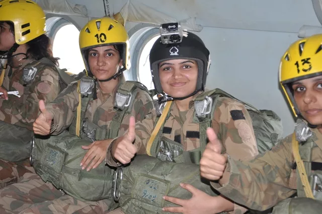 a total of 24 lady officers successfully completed the course at parachute training school peshawar photo ispr a total of 24 lady officers successfully completed the course at parachute training school peshawar photo ispr