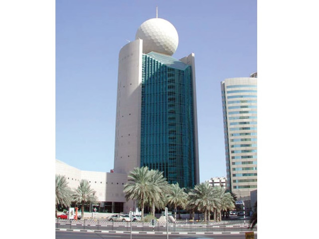 in 2006 pakistan sold 26 shares in ptcl to abu dhabi based etisalat for 2 6 billion along with management control later on the then government bowed to etisalat s demand of giving it 51 voting rights despite having a 26 stake photo file in 2006 pakistan sold 26 shares in ptcl to abu dhabi based etisalat for 2 6 billion along with management control later on the then government bowed to etisalat s demand of giving it 51 voting rights despite having a 26 stake photo file