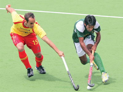 pakistan hockey federation ridiculed my services hanif
