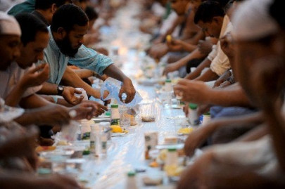muslims can quench thirst in ramazan iran cleric