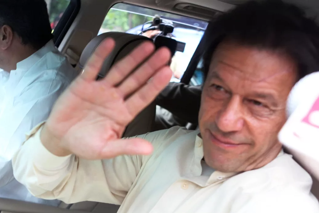 pakistan tehreek e insaf chairman imran khan photo mehmood qureshi pakistan tehreek e insaf chairman imran khan photo mehmood qureshi