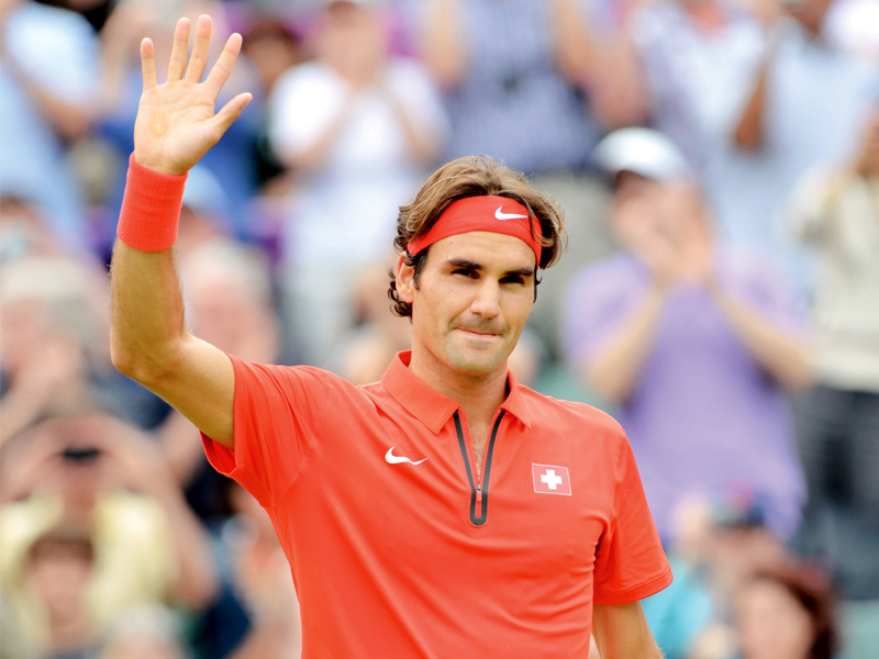 federer needed just under two hours to see off germany s florian mayer in three sets to reach the semi finals at hamburg photo afp