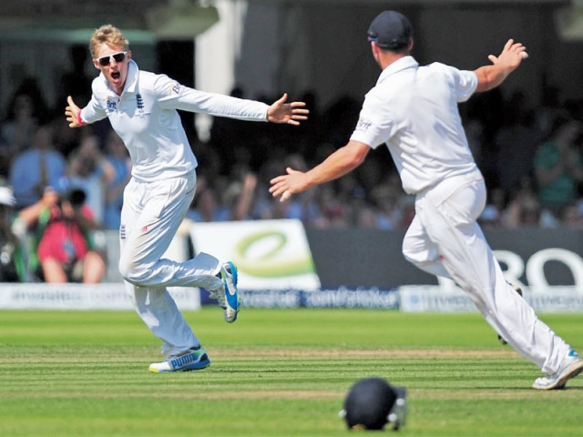 joe root playing in just his eighth test hit a ton before claiming two crucial wickets to dent australia in the second match photo afp joe root playing in just his eighth test hit a ton before claiming two crucial wickets to dent australia in the second match photo afp