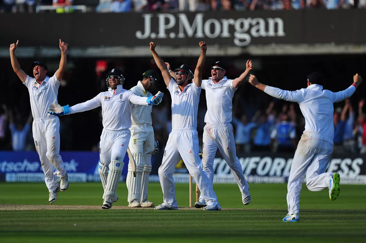 england players celebrate after winning the second ashes test photo afp england players celebrate after winning the second ashes test photo afp