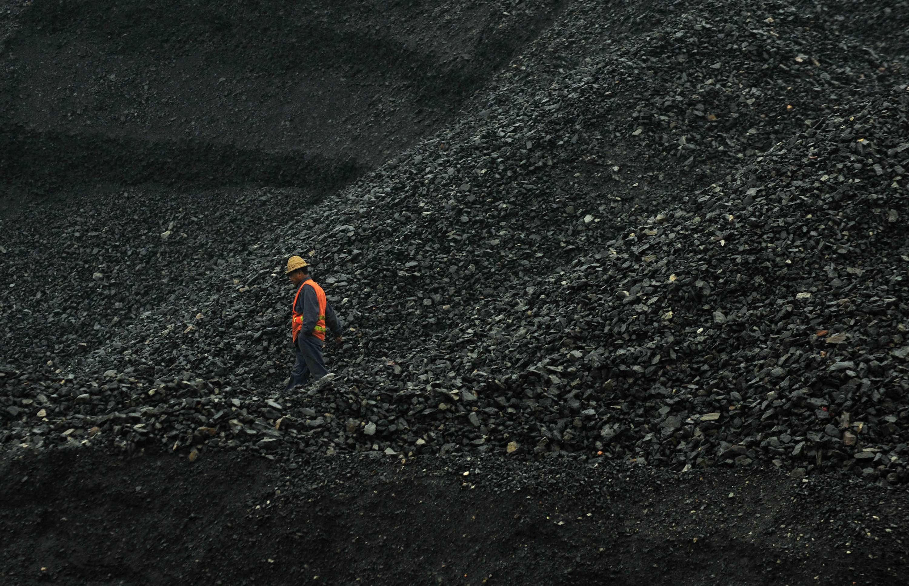 representatives of akhrowal clam claim that coal mine contracts have been given to contractors who are extracting the resource but are not paying any royalty to residents photo reuters file