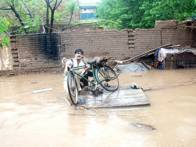 monsoon rains as spell continues no threat of floods