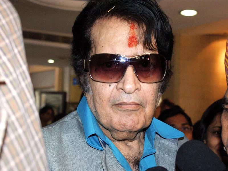 a source reveals that kumar was saddened by colleague and friend pran s death photo file a source reveals that kumar was saddened by colleague and friend pran s death photo file