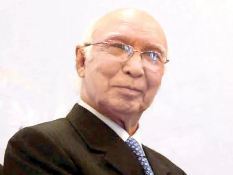 adviser to the pm on foreign affairs sartaj aziz photo file adviser to the pm on foreign affairs sartaj aziz photo file