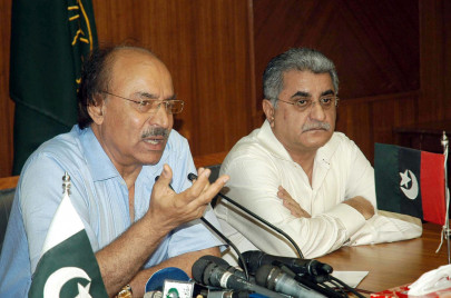 crackdown against encroachers khuhro orders cases against those occupying school buildings