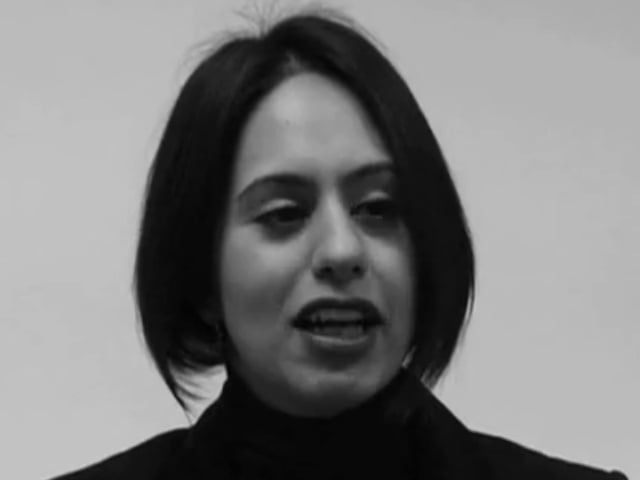 a screengrab from the video showing sara khan