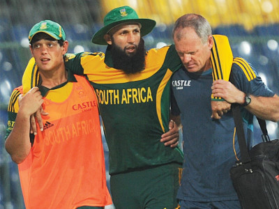 injured amla adds to south africa s woes