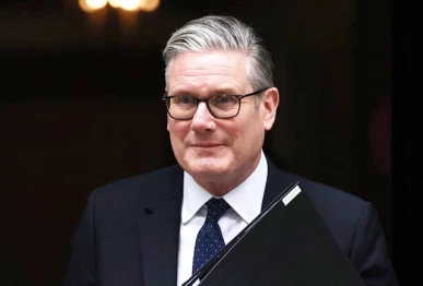 starmer s mandelson woes deepen