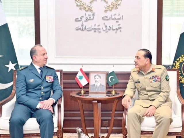 Lebanon, Bahrain military chiefs meet CDF Munir