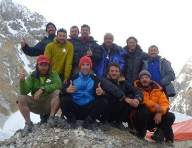 last ditch attempt spanish climbers missing on g i feared dead