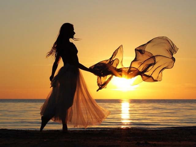 there are few places where a woman can be seen without her handy best friend the dupatta photo pinterest