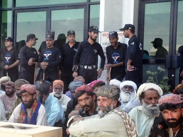 thousands of bugti tribesmen appeal to the new government to address their plight photo zafar aslam thousands of bugti tribesmen appeal to the new government to address their plight photo zafar aslam