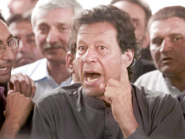 imran khan speaks to the media after appearing in court for his contempt of court hearing photo reuters imran khan speaks to the media after appearing in court for his contempt of court hearing photo reuters