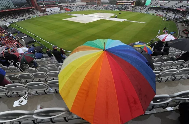 cricket fans are pictured during a rain delay on the fifth day of the third ashes cricket test match between england and australia photo afp cricket fans are pictured during a rain delay on the fifth day of the third ashes cricket test match between england and australia photo afp