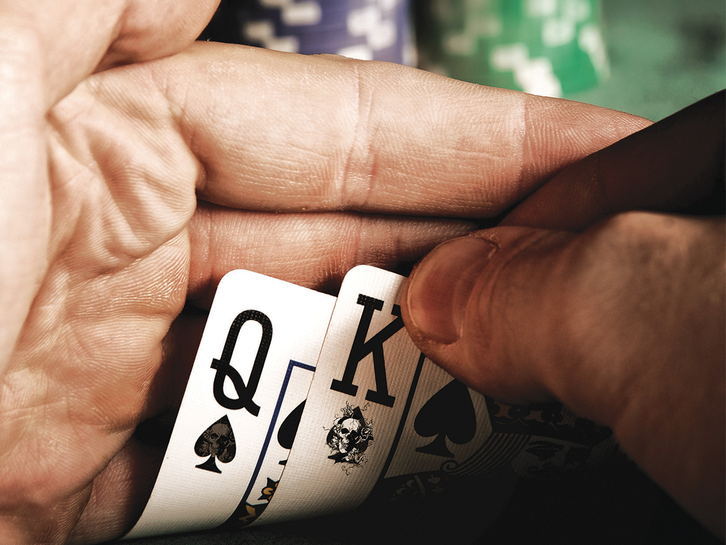 the rata amral police arrested nine suspected gamblers during a raid at a gambling den