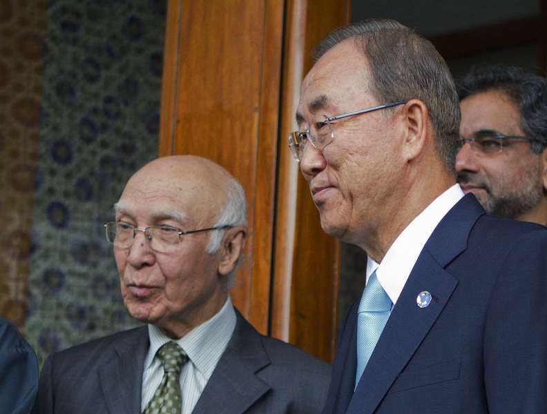 united nations secretary general ban ki moon r stands beside sartaj aziz l foreign affairs adviser to pakistani prime minister nawaz sharif after meeting at the foreign ministry in islamabad august 13 2013 photo reuters