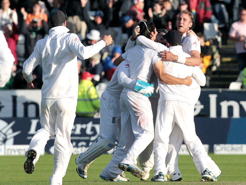 england captain cook said his side will aim for a 4 0 series win when they take on australia in the fifth and final test at the oval starting august 21 photo afp