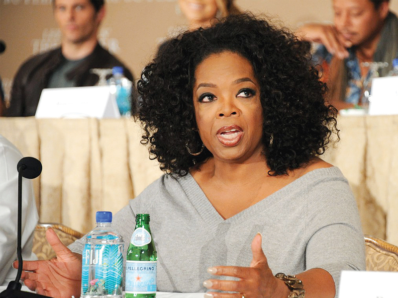 oprah winfrey claims that a sales assistant refused to show her a crocodile handbag saying that it s too expensive photo file