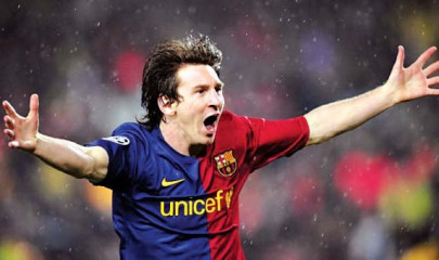 spanish la liga messi included in barca squad against levante