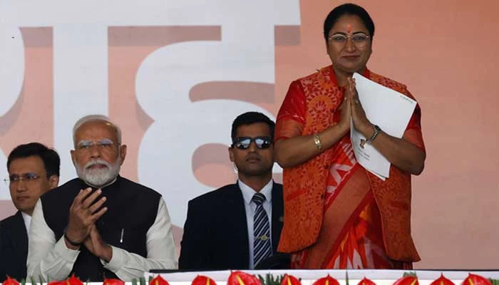 prime minister narendra modi applauds as india s ruling bharatiya janata party s rekha gupta greets the audience before taking her oath as the new chief minister of delhi at the ramlila grounds in new delhi india on february 20 2025 photo reuters prime minister narendra modi applauds as india s ruling bharatiya janata party s rekha gupta greets the audience before taking her oath as the new chief minister of delhi at the ramlila grounds in new delhi india on february 20 2025 photo reuters