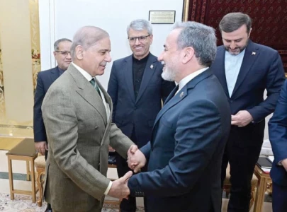 iran fm flies to oman after fruitful visit may return