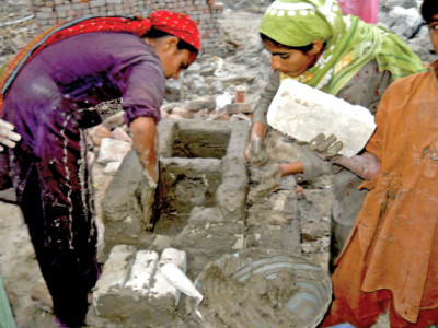 determination personified 17 year old meerzadi can ride a rickshaw make smokeless stoves determination personified 17 year old meerzadi can ride a rickshaw make smokeless stoves