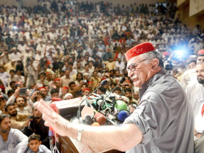 verbal sparring anp chief criticises kaptaan
