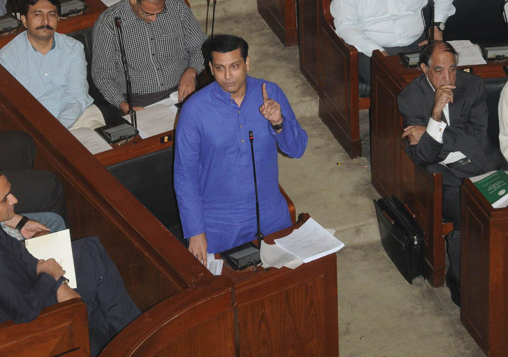 quot the government is going to pass a law putting all the province s affairs under the bureaucracy quot says sindh assembly s leader of the opposition faisal subzwari photo rashid ajmeri