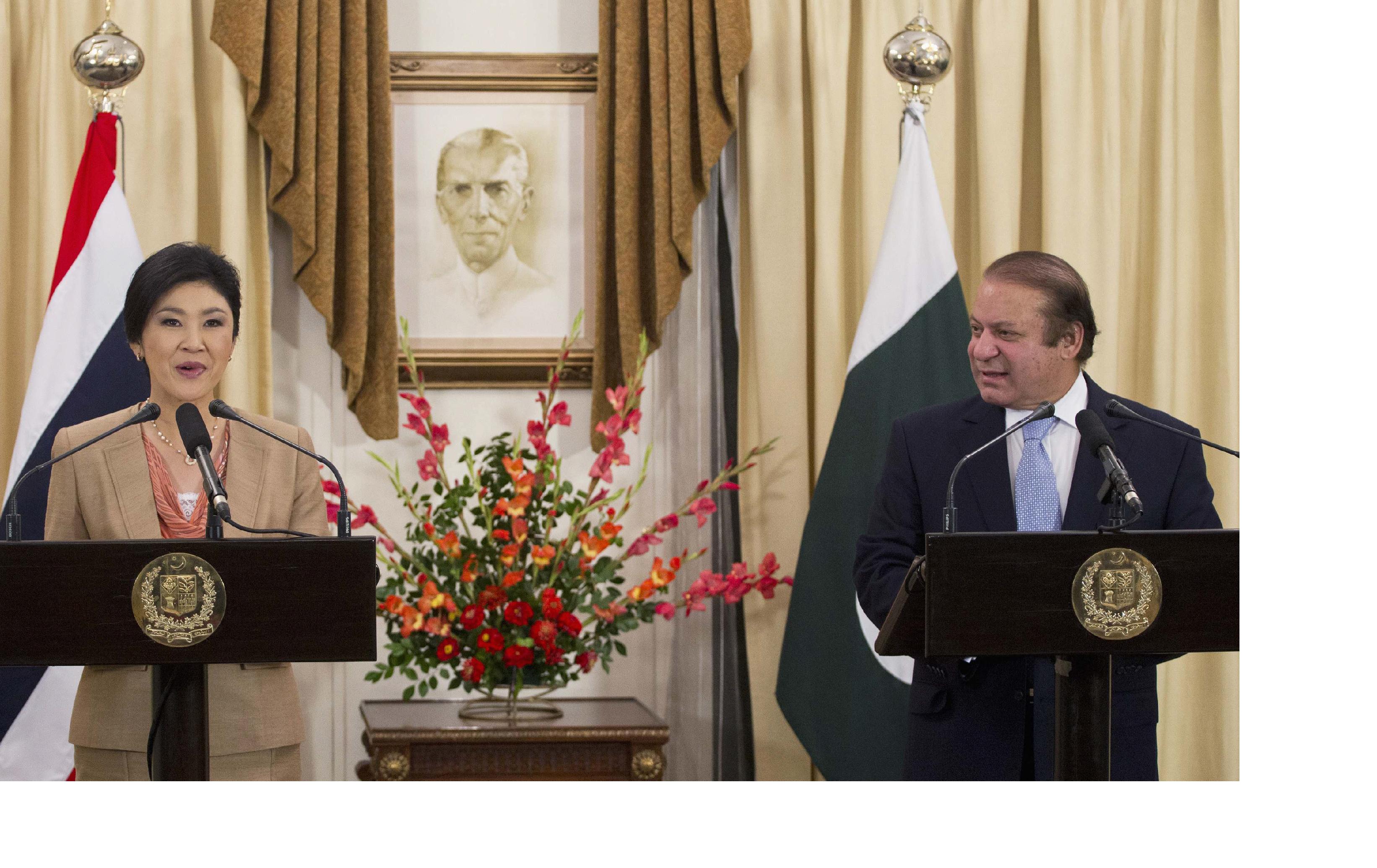 thailand 039 s prime minister yingluck shinawatra l speaks at a joint news conference with her pakistani counterpart nawaz sharif at the prime minister 039 s residence in islamabad august 20 2013 photo reuters