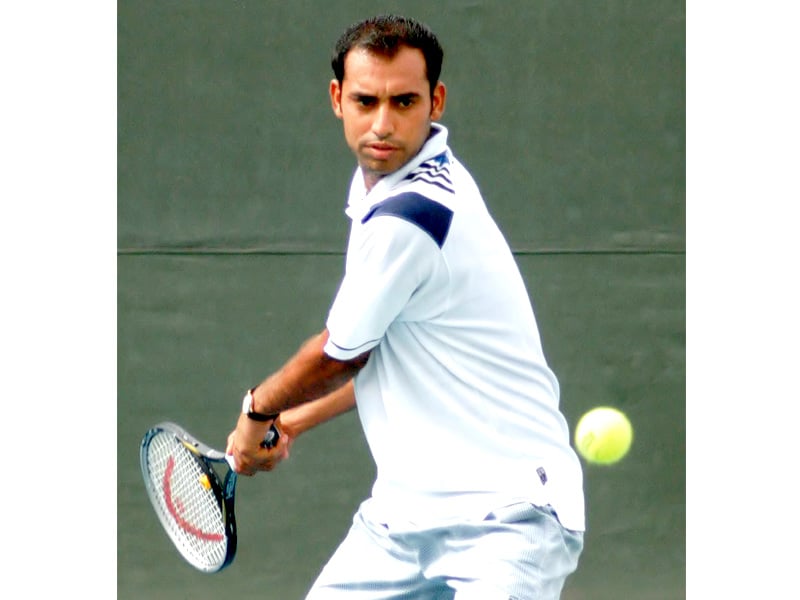 aqeel beat muhammad ahmed 6 1 6 1 in the men s singles event of syed tajamul abbas memorial tennis championship 2013 photo express file